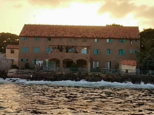 Auberge Mariama Ba Đảo Gorée Ngoại thất bức ảnh