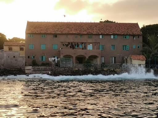 Auberge Mariama Ba Đảo Gorée Ngoại thất bức ảnh